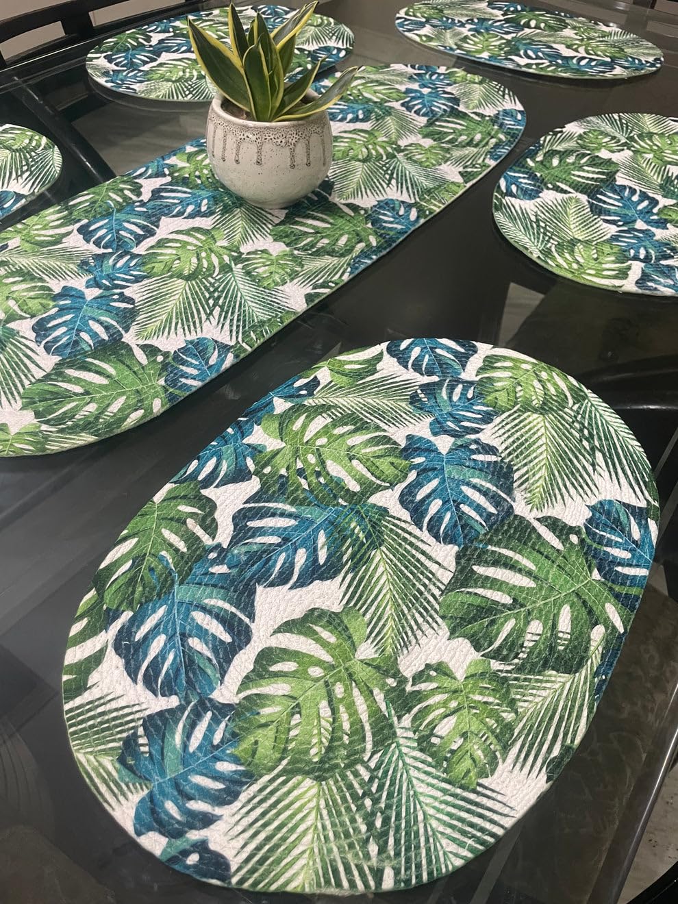 Table Mats Set of 6 with Table Runner - Non Slip, Heat Resistant, Jute Cotton Blend for Dining Room Decor (Green Leaf)